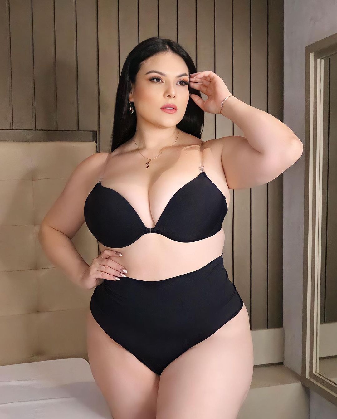 Marcela Baccarim: Brazilian Plus-Size Model and Influencer Making Waves